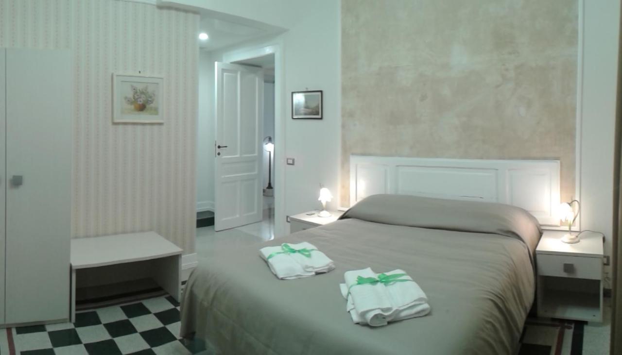 Primo Posto Bed & Breakfast Salerno Exterior foto